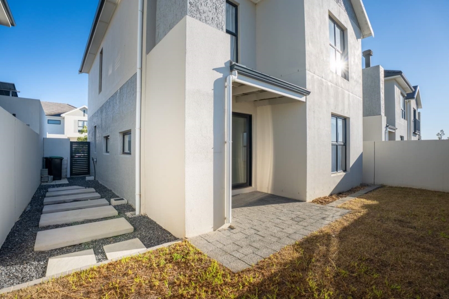 To Let 3 Bedroom Property for Rent in Groot Phesantekraal Estate Western Cape
